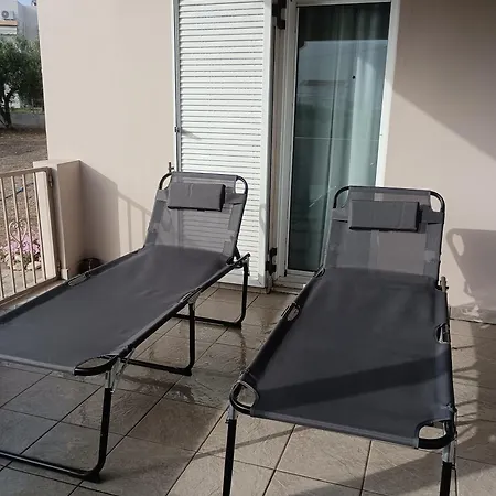 La Casa Di Kokkines * Πλύτρα