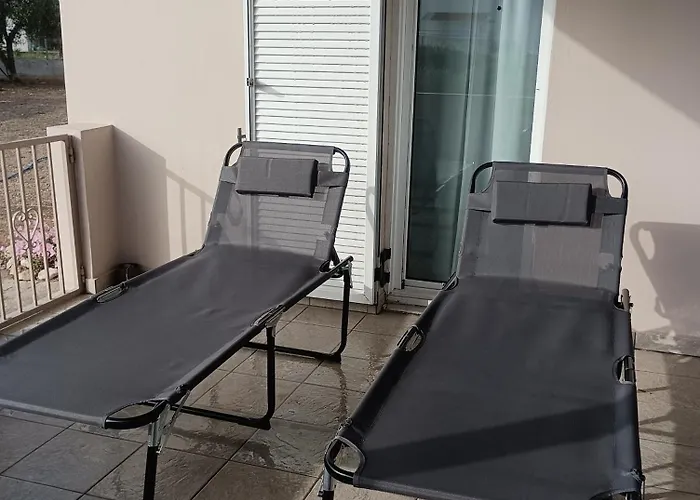 La Casa Di Kokkines * Plítra